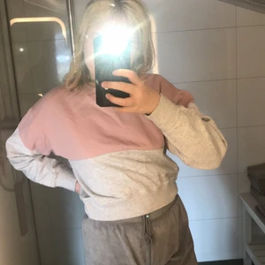 H&M tjocktröja strl 146/152 - Fint skick, inte jätte använd, 