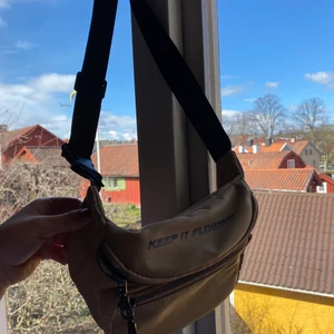 BUM BAG - Användbar och cool bum bag!