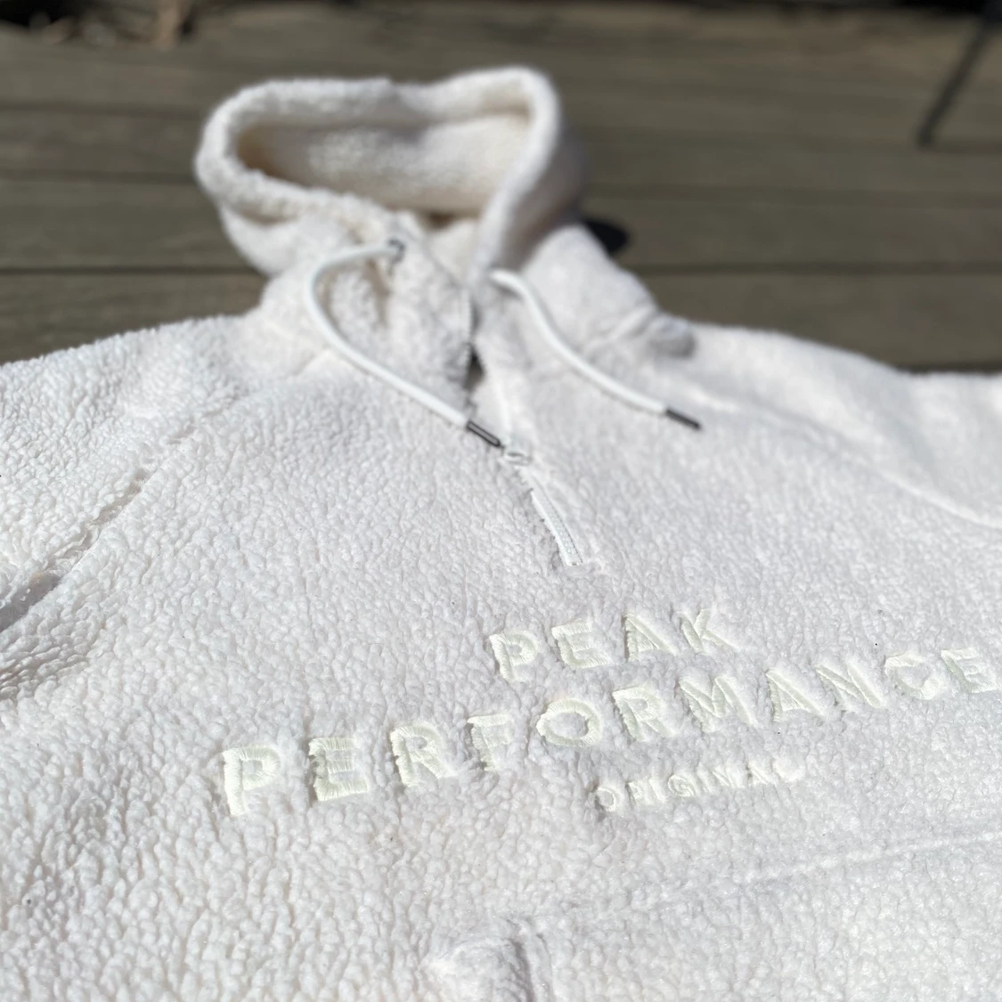 Peak performance teddy hoodie