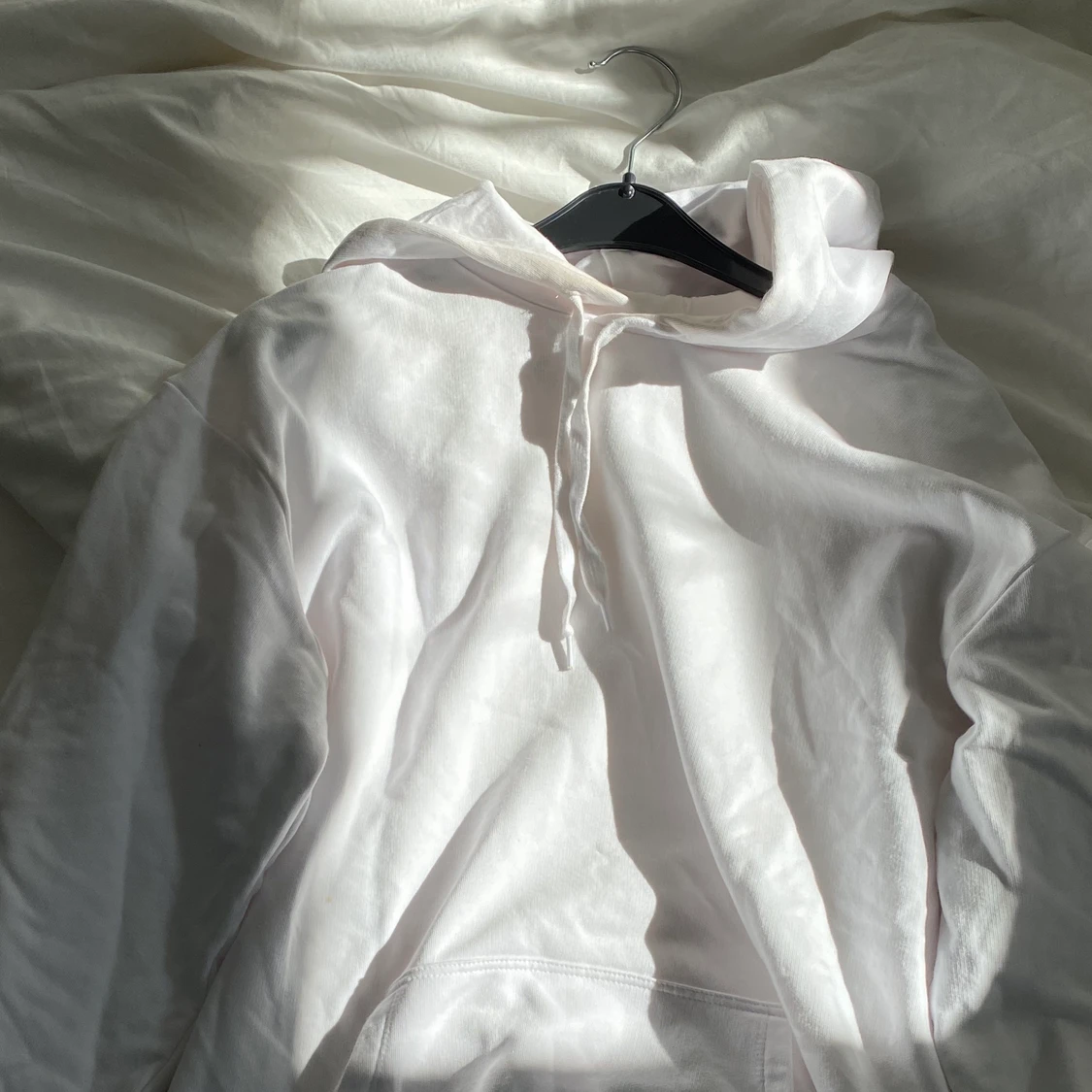 Vit hoodie storlek S