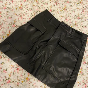 Skinn kjol fr zara - Använd en gång