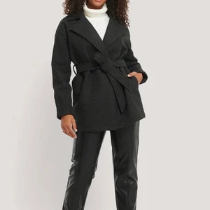 Kappa - Svart kappa, helt ny , oanvänd✔️