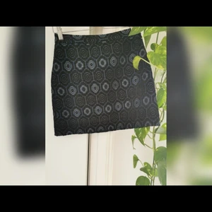 Bleu skirt from Zara -  SIZE S Selling price : 100 SEK