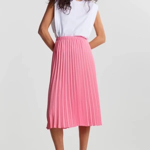 Kjol - Knappt använd 