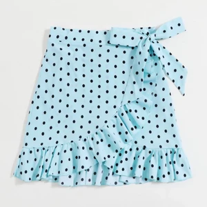 Kjol - Supergullig kjol men volang nertill!!💕💕