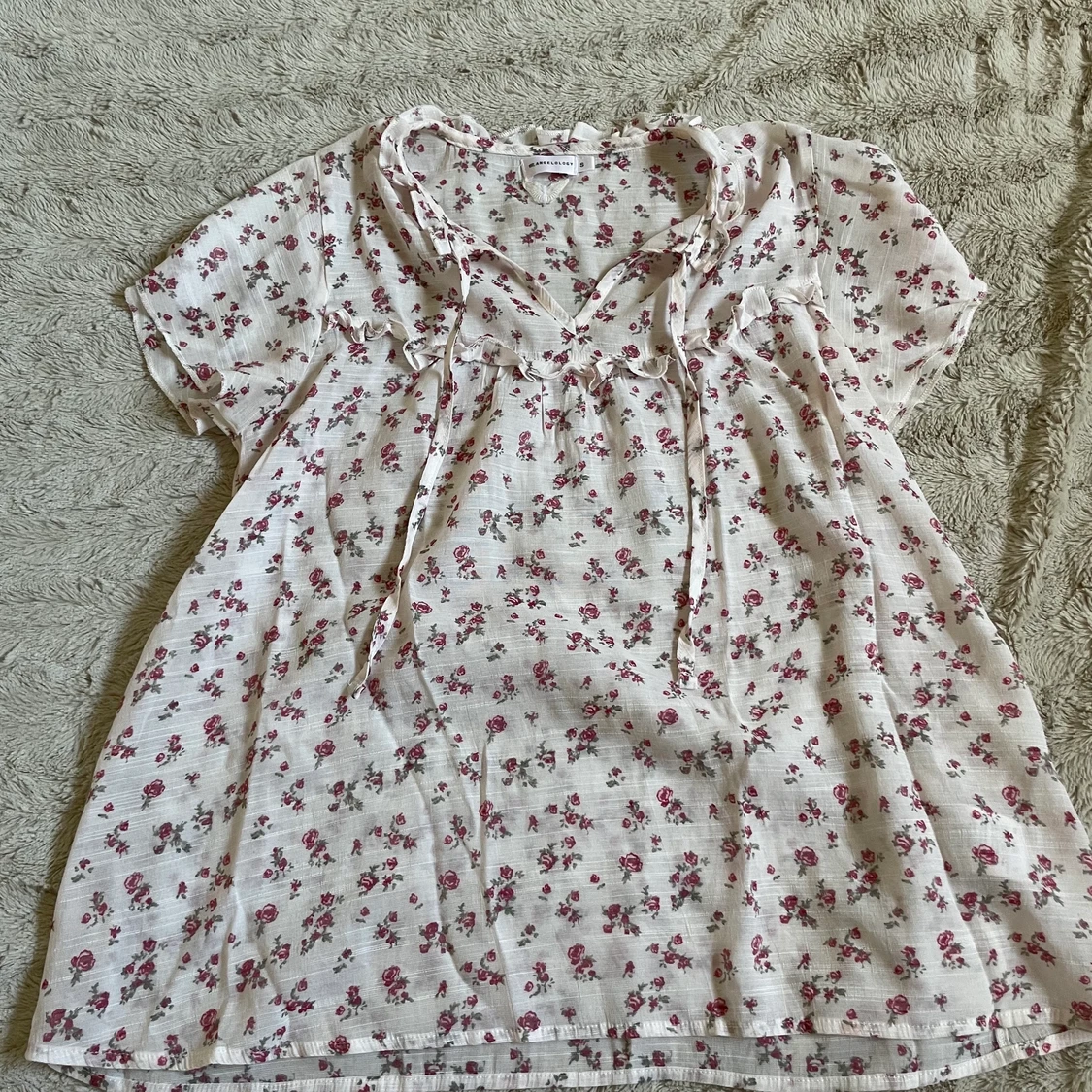 Söt blommig topp stl.S - 90