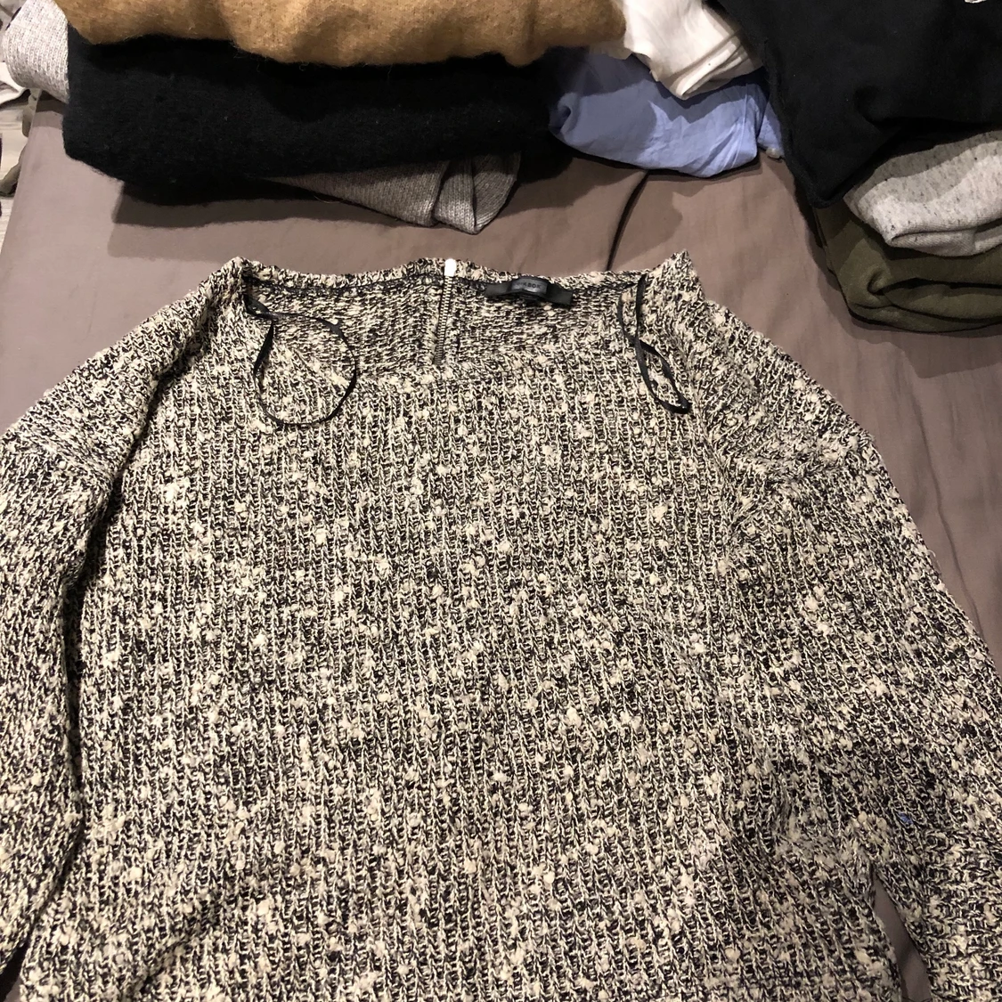 Basic tröja med dragkedja