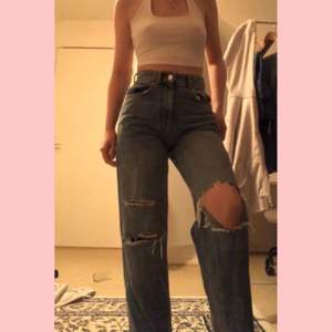 Supersnygga wide leg jeans från Gina!! Superbra skick men kommer tyvärr ej till användning längre:(( 