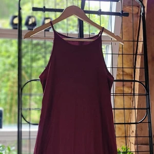 Klänning BikBok Xs/S - Vänligen läs noga innan du köper. Inköpt från BikBok i storlek Xs. Funkar om du har S också. Meddela vid frågor eller fler bilder. Köparen står för all eventuell fraktkostnad. Kolla gärna mina andra annonser. Samfraktar vid fler köp. Betalning sker innan vara skickas eller vid överlämning. Endast swish.