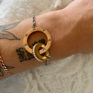 Edblad armband - Helt oanvänt armband från Edblad. Hittar inte det på någon hemsida så det är ett utgånget armband. Nypris 359kr.