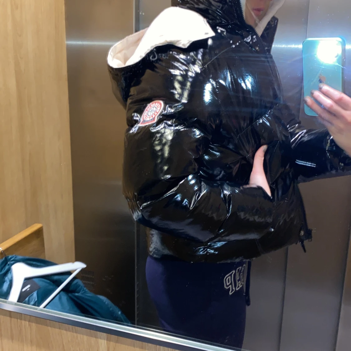 Svart pufferjacket - 90