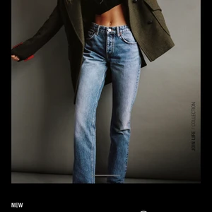 Mid Rise jeans  - INTRESSEKOLL på desss byxor från zara inte alls så använda💜💜