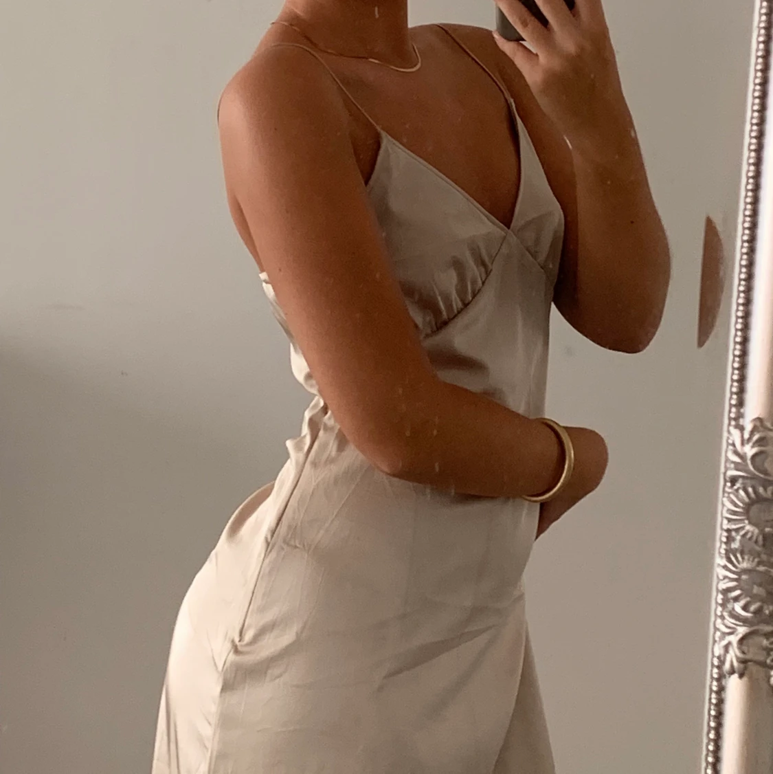 Satin klänning  - 90