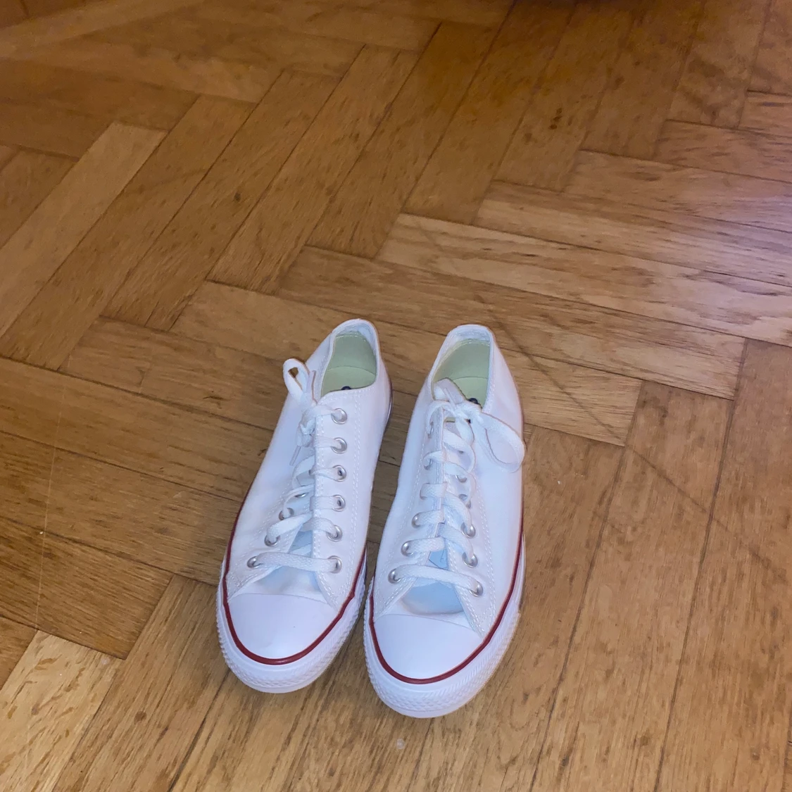 Vita converse storlek 40 - 91