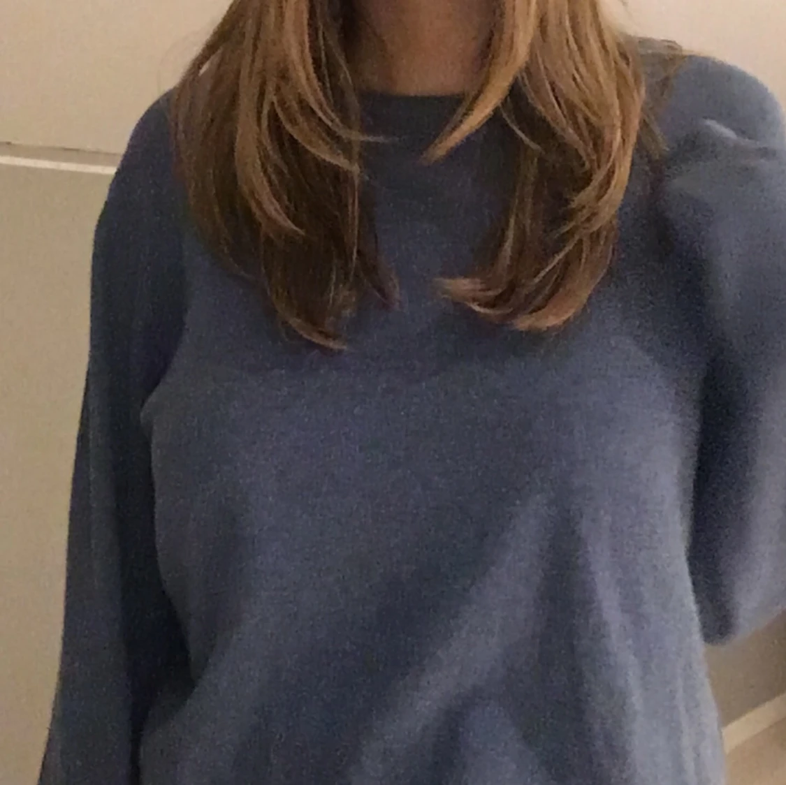 Blå tröja - 91