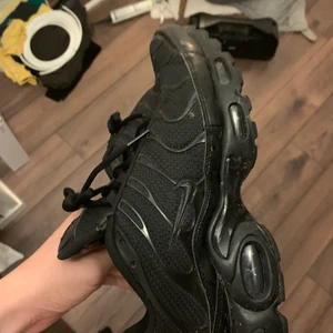 Tn Nike skor  - Hej säljer mina tn skor storlek 42 äkta dom har qr kan tänk mig bytten 