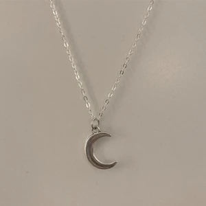Halsband  - Moon necklace 🌜