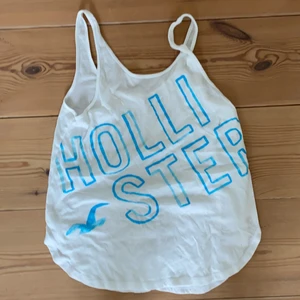 Linne Hollister - Linne från hollister. Storlek XS, men passar även S