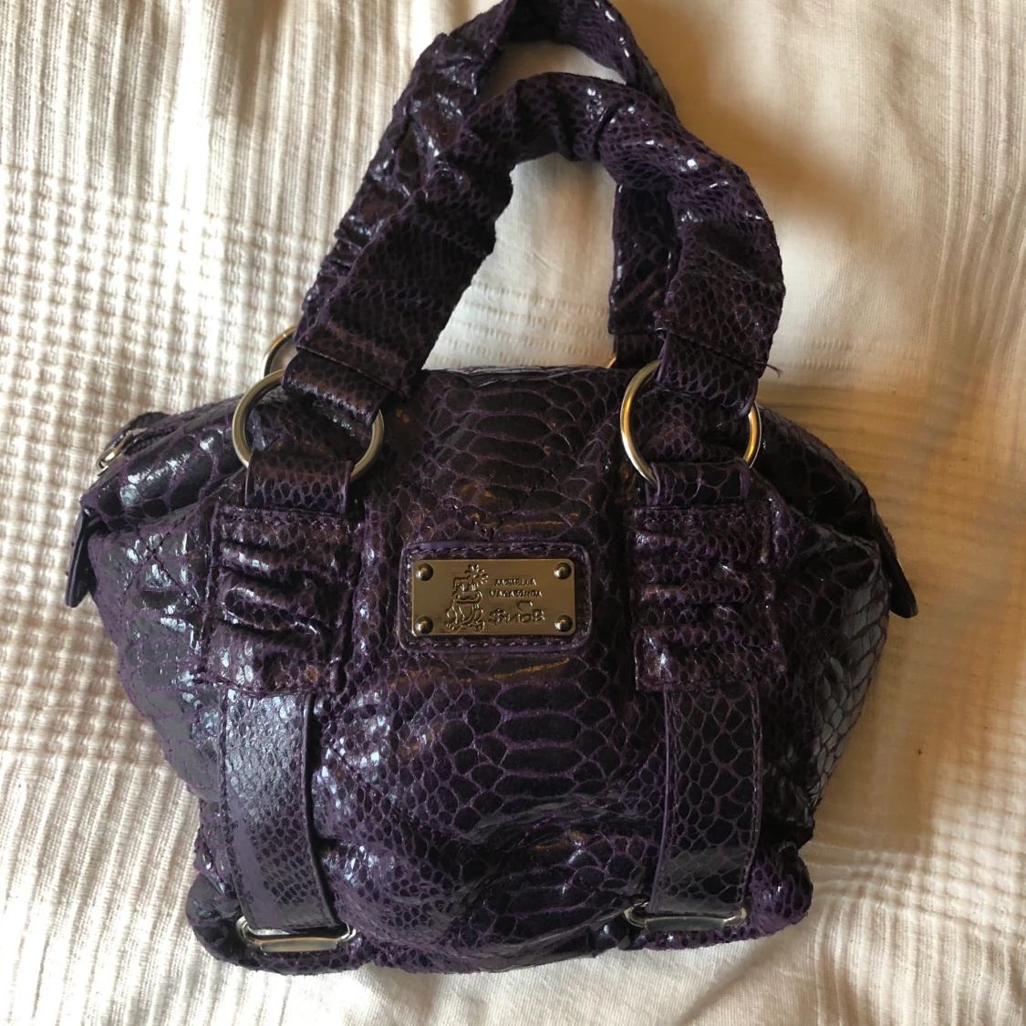 Jättefin handväska💜