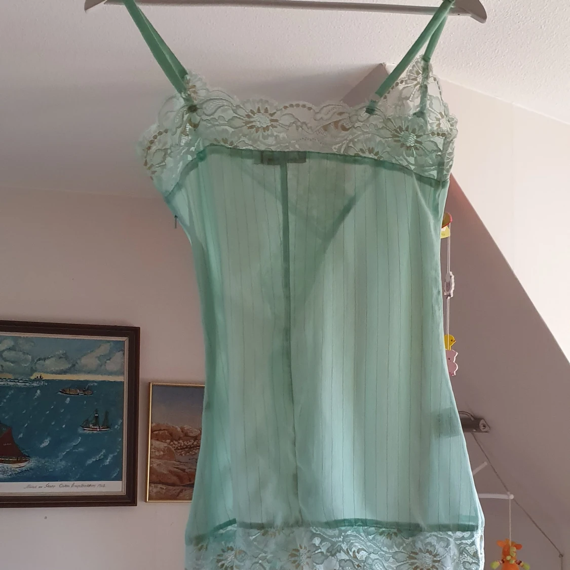 En lila klänning  - 91