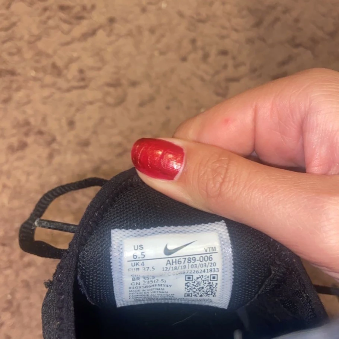 Fina Nike Använd fåtal gånger strl 37,5. Säljs 650kr - 90