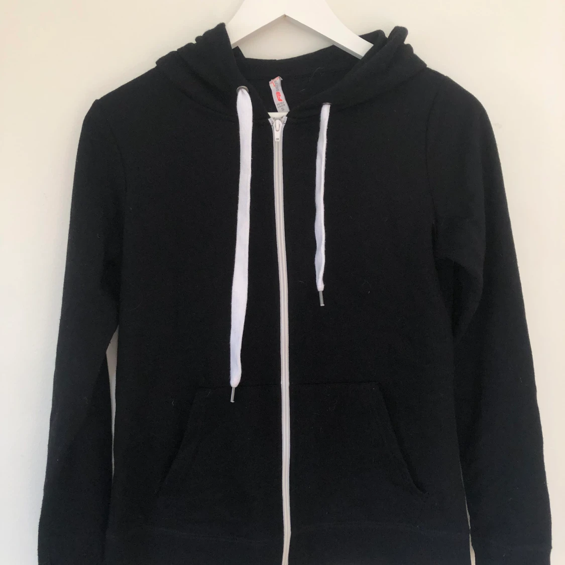 Svart tjocktröja - 90