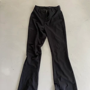 Kostymbyxor - Nästan helt nya, använda en gång!! Superfina 