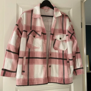 Rosa kappa - Denna har jag också växt ur.