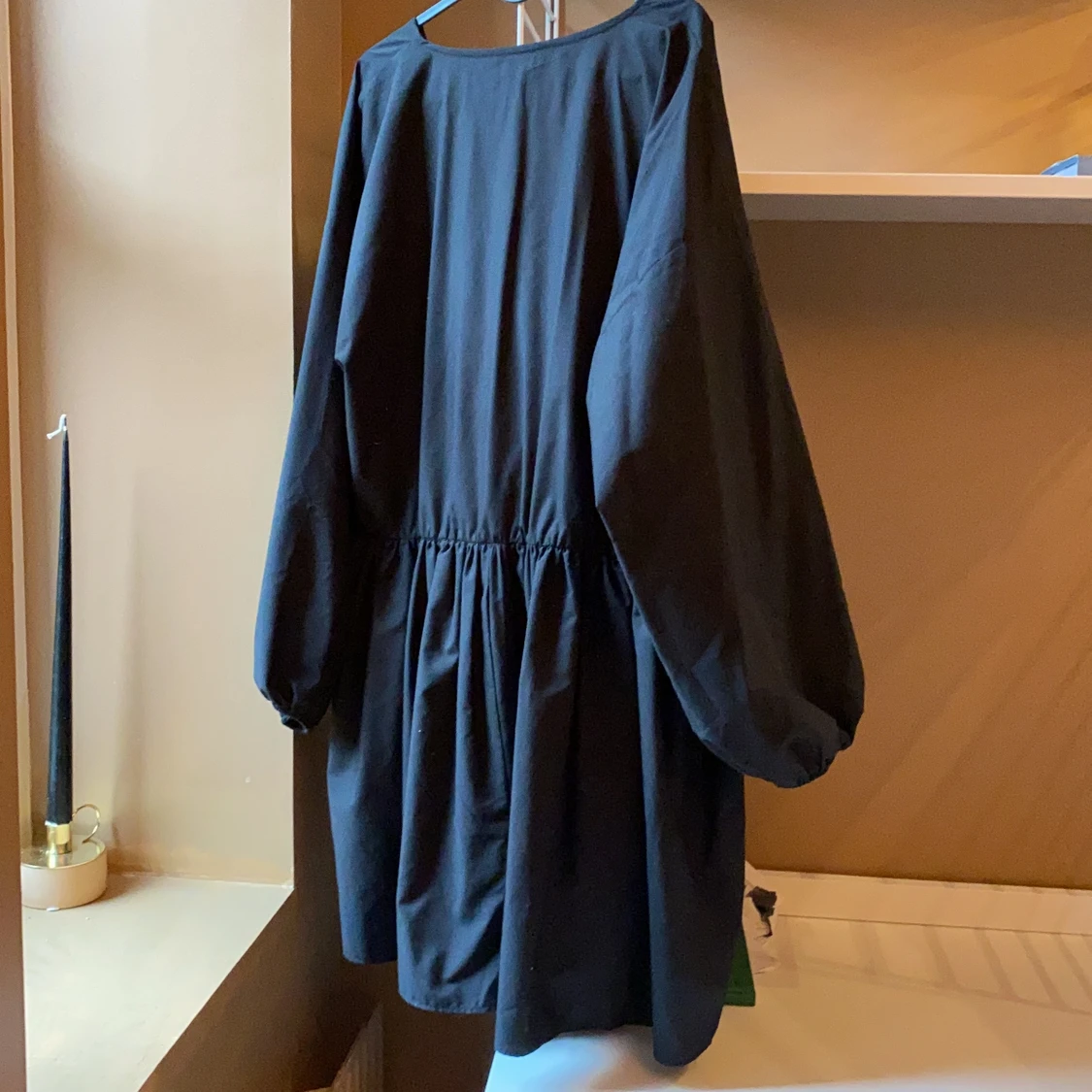 V-ringad klänning från ASOS  - 90