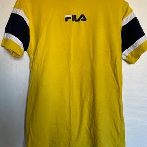 Fila T-Shirt  - T-Shirt från Fila  Säljer pga att den inte används! Är i fint skick!   Storlek: S
