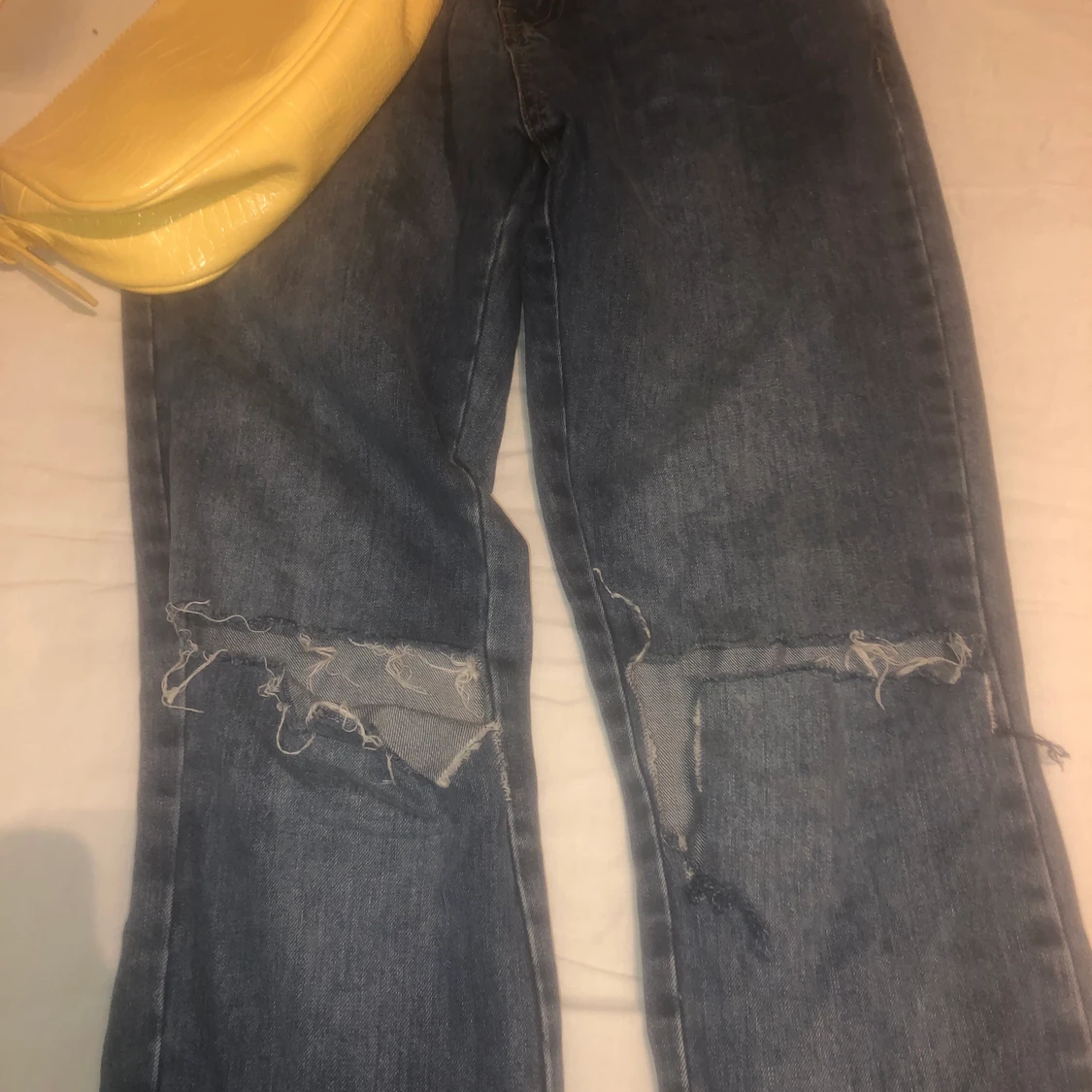 Lågmidjade långa jeans med slits - 91