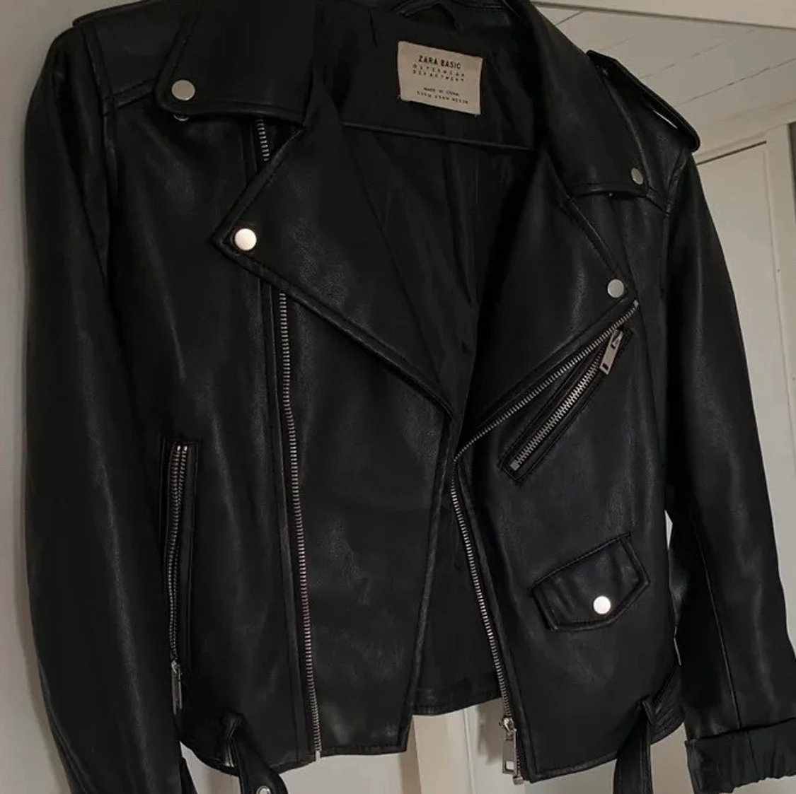 Zara skinnjacka  - 91