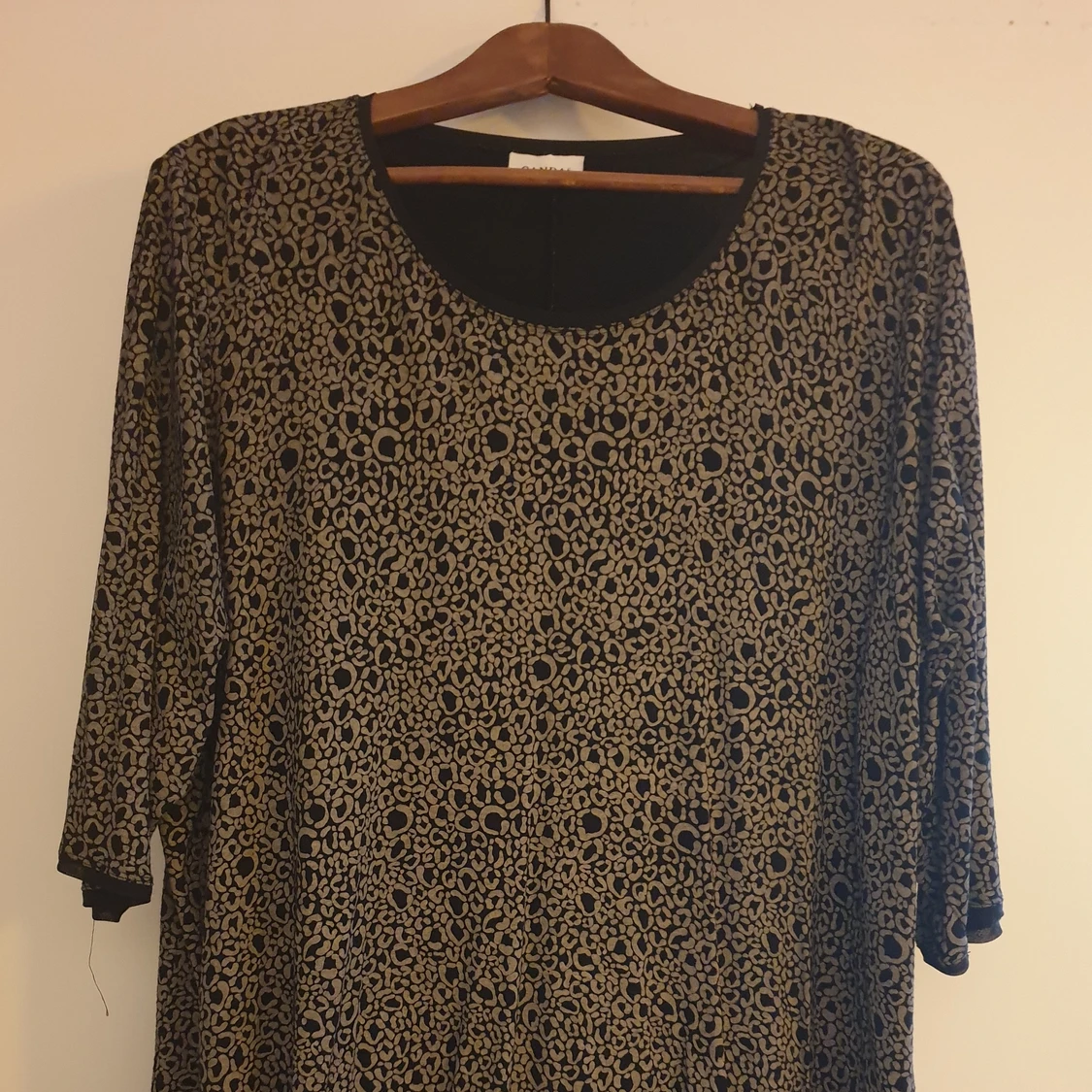 Snygg oanvänd tunika - 90