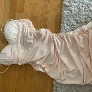 fin klänning - ej använd