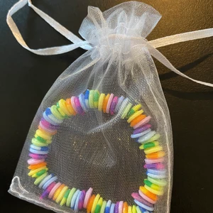 Chunky smycken  - Chunky halsband och armband går att köpa🌼 swipe för att se alla färger💕 halsband kostar 50 kr, armband 30 kr + frakt💕