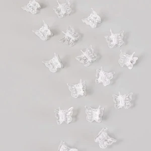 Går klämmor  - Hårklommor som ser ut som fjärilar, helt nya. Inte provade 🧡