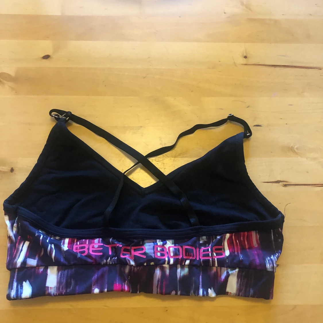 Ny träningstopp från Better Bodies stl M - 90