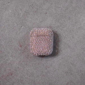 AirPod Case  - Supersnyggt AirPod Case med massa stenar på! Finns till AirPod och AirPod Pro!