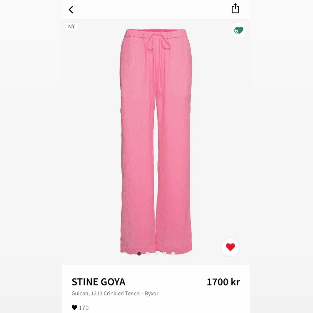 Sparsamt använda byxor från Stine Goya, storlek Xs. Jag är 173 lång. Frakt kostar 66kr och är spårbar . Jeans & Byxor.