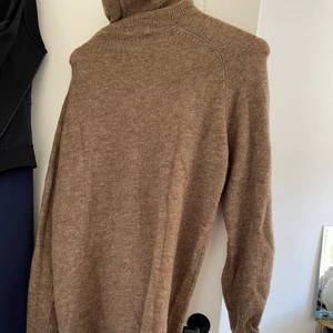 Klänning storlek S - Perfekt för kyligare dagar, köpt för 399:-