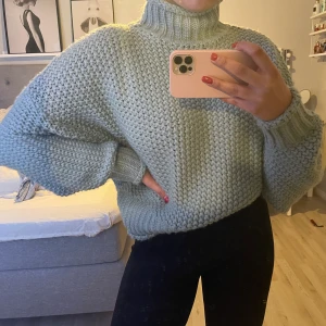 Stickad tröja - Stickad tröja ifrån HM. 