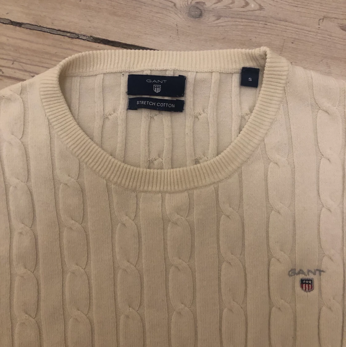 GANT VIT TRÖJA - 91