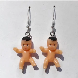 Bebis - Trendiga Bebis örhängen❗️Fri Frakt❗️🔔Vänligen meddela bara om du har funderingar eller om du har bestämt dig för att köpa🔔