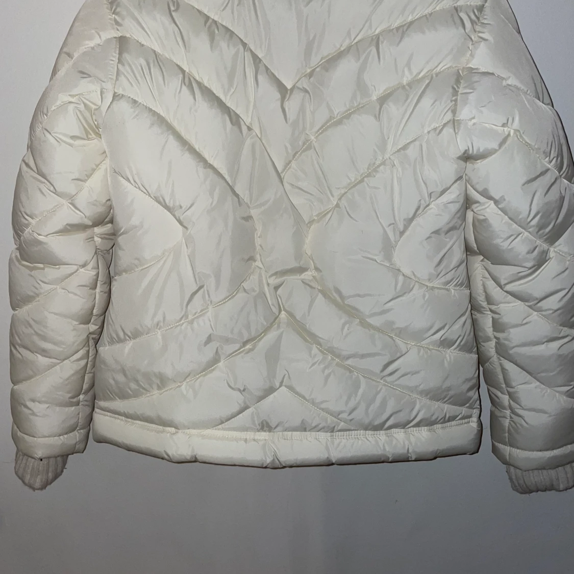 Vit vintage dunjacka - 90