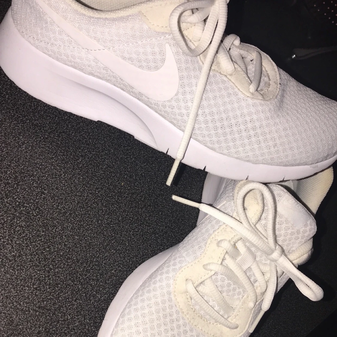 Nikeskor strl 38,5. 400kr  - 90