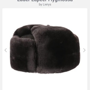 Kavaj - Jättesnygg kavaj som går att matcha med mycket, jag säljer pga att den har blivit för liten