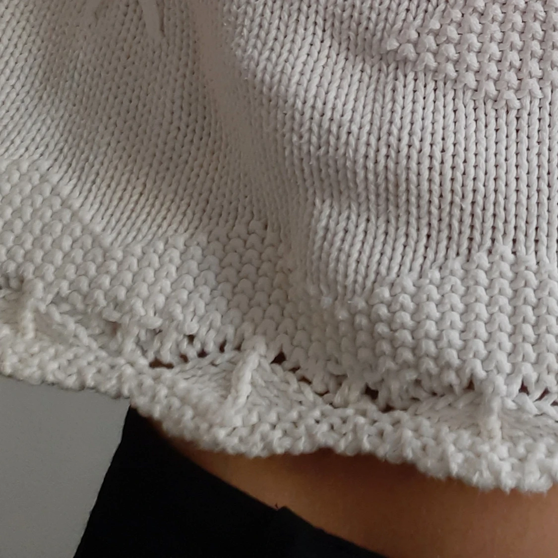 Stickad tröja. - 91