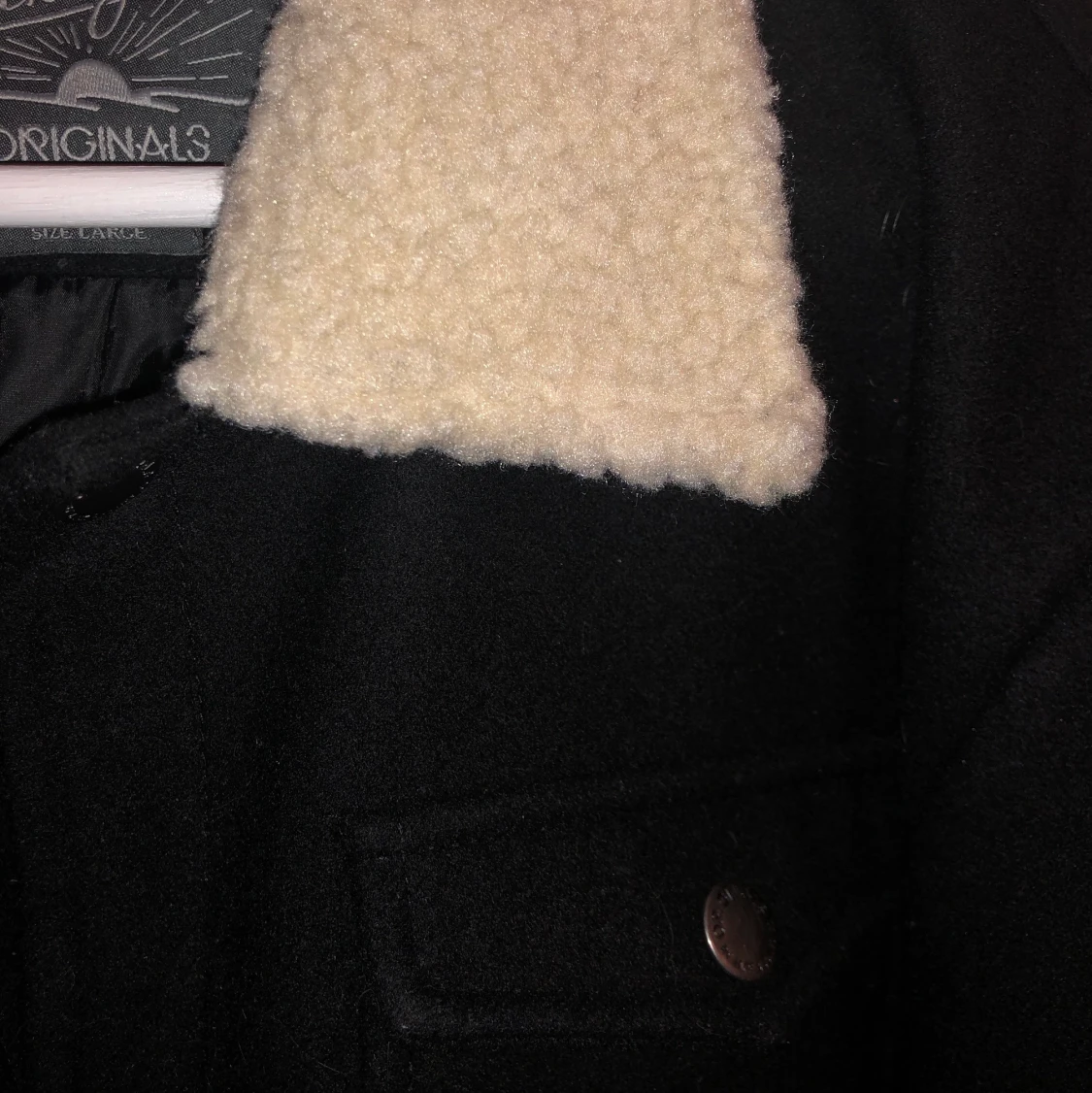 Svart skjortjacka med sherpa krage! - 90