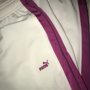 Puma byxor  - Helt nya och oanvända byxor som jag köpte på outlet för 250kr, nypriset var 350& och mitt pris är 200kr 