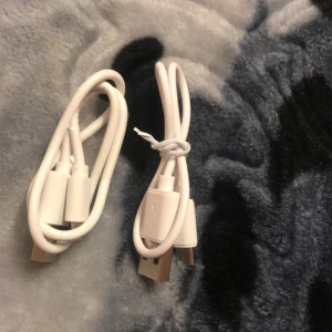 Två Powerbank laddare  - Noll